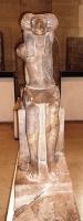 Статуя бараноголового бога (предположительно, Амона)