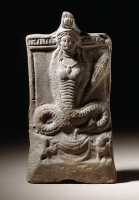 Изида-Термутис с телом кобры и факелом Деметры. Египет, II век н.э.