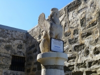 Статуя сфинкса в крепости Святого Петра в Бодруме
