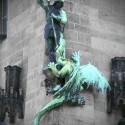 Драконоборец Саарбрюкена — настенная статуя