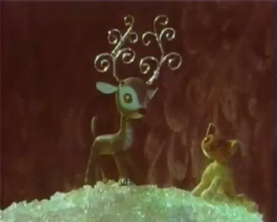 Серебряное копытце с увеличившимися рожками и Мурёнка. Кадр из мультфильма "Подарёнка" (1978)