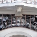 Дракон-мама. Скульптурное украшение балконной решетки