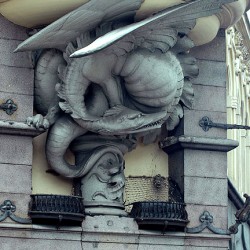 Дракон. Подбалконный декор в Копенгагене