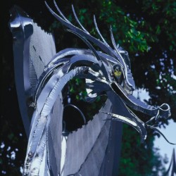 Фрагмент Драконьих ворот (Харлч, Дублин, Ирландия)