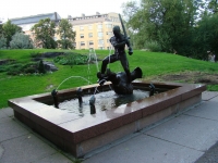 Скульптурная композиция "Чудо Георгия о змие" в Хельсинки