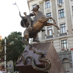 Георгий Победоносец — памятник сотрудникам милиции во Львове