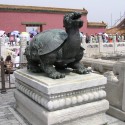 Скульптура драконочерепахи в Запретном городе (Пекин)