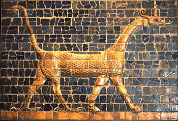 Мушруш. Барельеф на воротах храма богини Иштар в Вавилоне