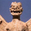 Изваяние Пазузу (голова крупным планом). Кадр из фильма"Exorcist"