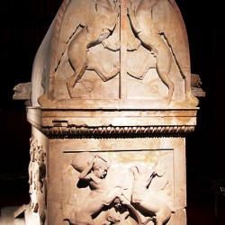 Ликийский саркофаг