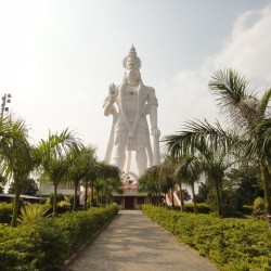 Статуя Ханумана в штате Андхра-Прадеш (Индия)