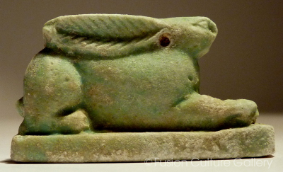 Фаянсовый амулет богини Унут-Венет в виде зайца