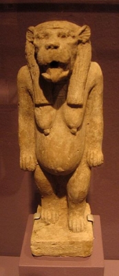Статуэтка богини-бегемота Таурт с головой львицы 