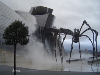"Мама". Статуя гигантского паука (Бильбао, Испания)