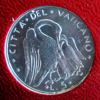 Пеликан на монете Ватикана в 5 лир (1972)