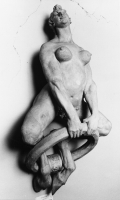 Скульптурное изображение сатирессы