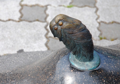 Кэукэгэн. Скульптура на улице Шигеру Мизуки