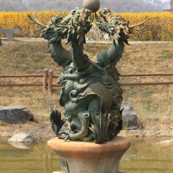 Драконий фонтан в Чхонане (Южная Корея)