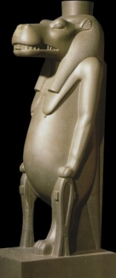 Статуя богини Таурт. XXVI династия, правление Псамметиха I