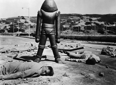Рекламное фото к фильму "Земля против летающих тарелок" (Earth vs. Flying Saucers, 1956)