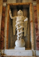 Скульптура Эона с зодиаком и ключом