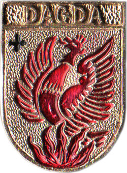 Феникс на гербе латышского города Дагда (значок)
