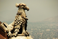Грифон. Скульптура в Сантьяго де Чили