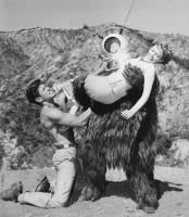 Рекламное фото к фильму "Робот-монстр" (Robot Monster, 1953)