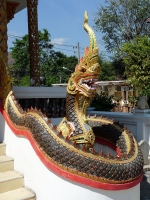 Тайландский наг. Скульптура в Чиангмай (Тайланд)