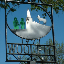 Знак на въезде в деревню Вулпит